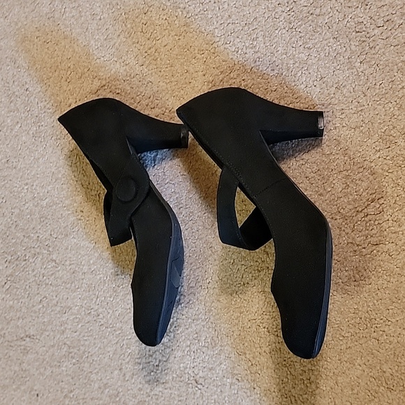 American Eagle Black High-Heeled Mary Jane's Size 6 1/2 - Picture 3 of 4